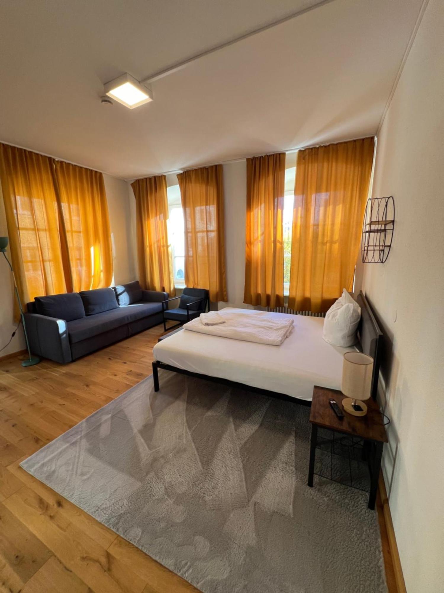 Kemptencityhostplus-Unterkunft Charme Im Denkmal Bagian luar foto